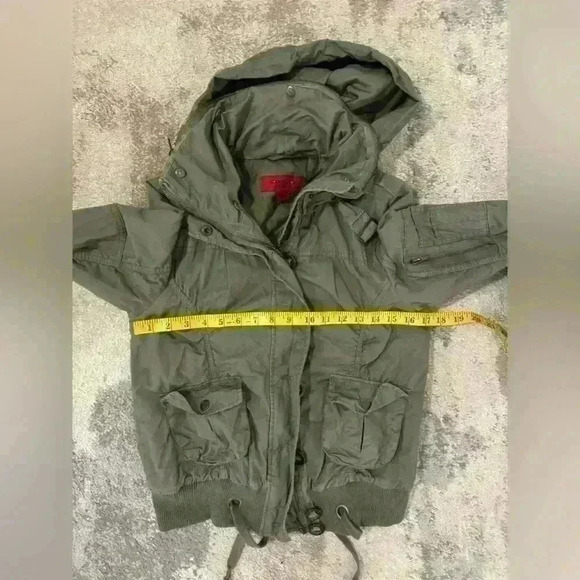 Women’s Green CoffeeShop Coat - Picture 6 of 8